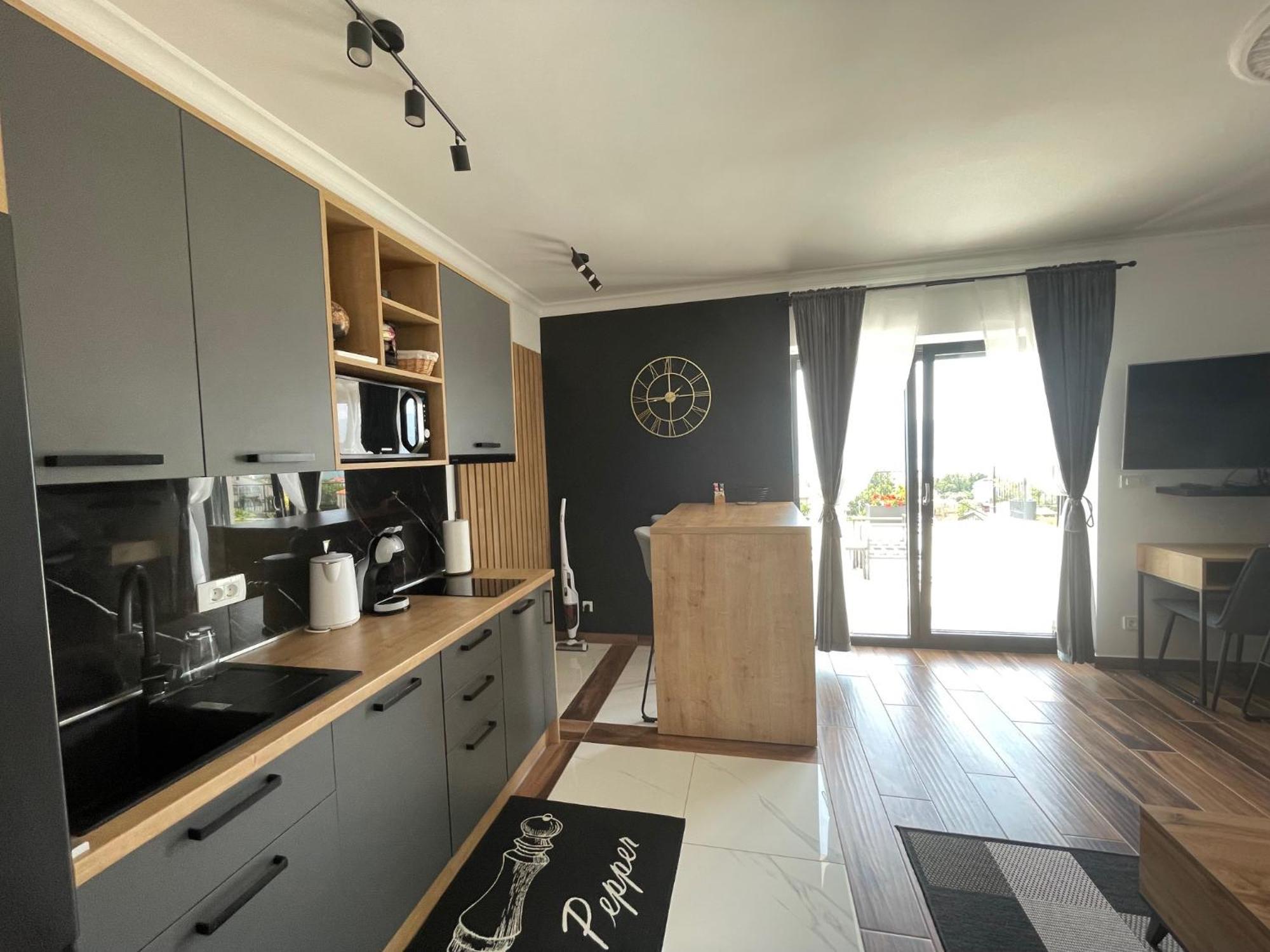 Apartments Alba Chiara Кастав Екстериор снимка